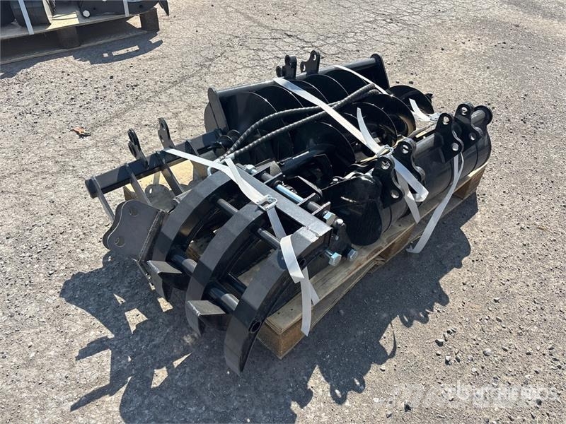 Quantity of (9) AGT 12EX-ATA Mini Excavator Attac Drugi deli