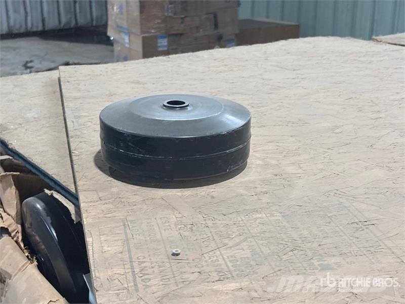 Quantity of (9) Traction wheels (Unused) Drugi deli