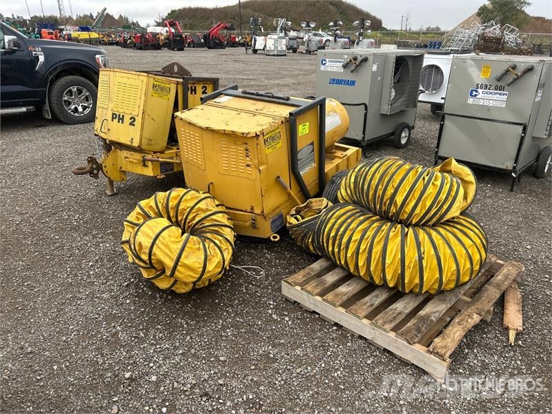 Quantity of Aerotech Herman Nelson Firebird-46 400 Kühl- und Heizsysteme