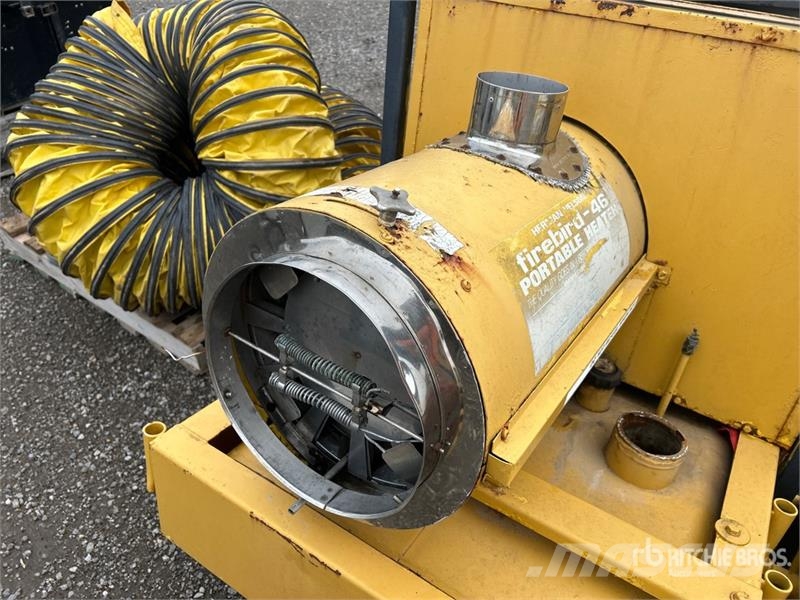 Quantity of Aerotech Herman Nelson Firebird-46 400 Kühl- und Heizsysteme