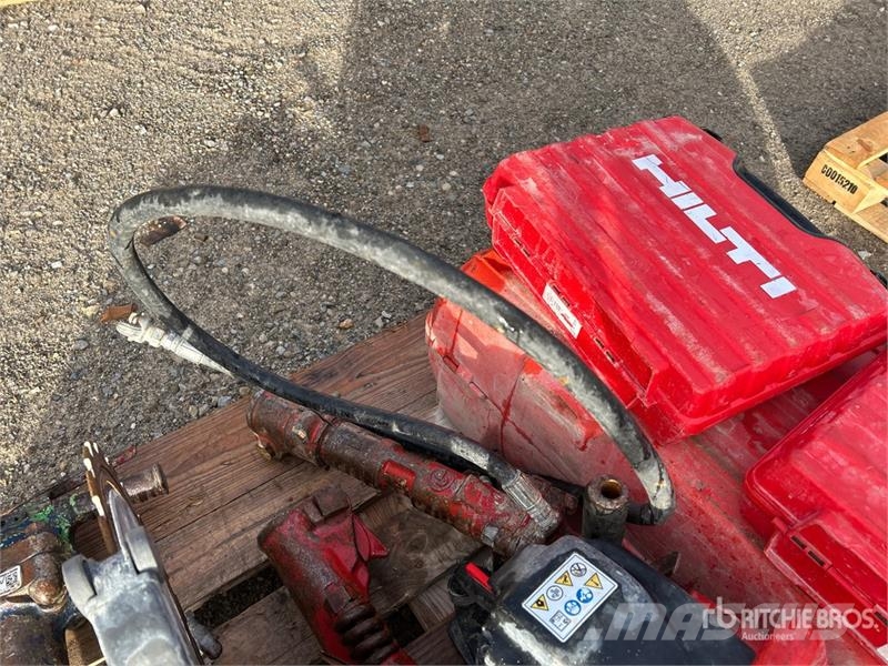 Quantity of Air Hammers and Saws Andere Zubehörteile