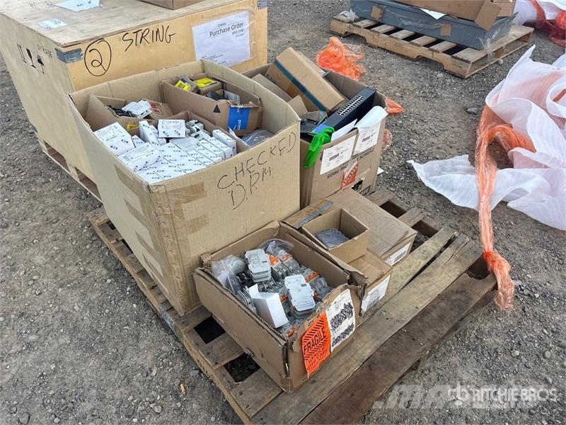 Quantity of Assorted Brand Electrical Breakers Drugi deli