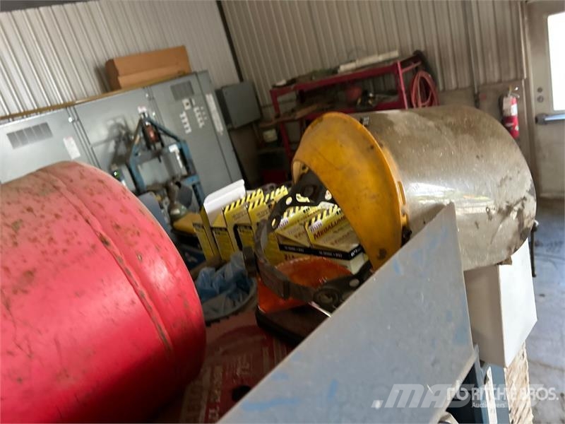 Quantity of Assorted Bolts/Assorted Lights 其他組件