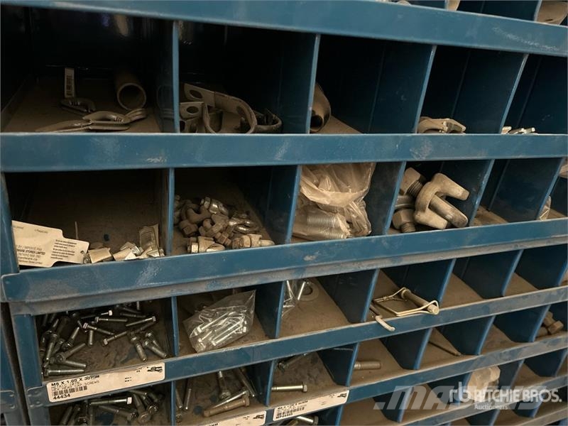  Quantity of Assorted Bolts/Assorted Lights 其他組件