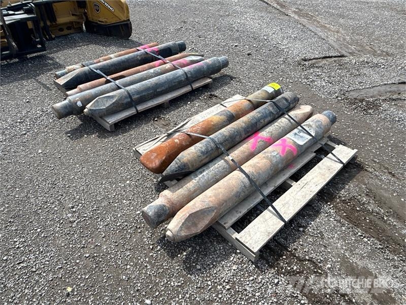 Quantity of Assorted Breaker Bits Drugi deli
