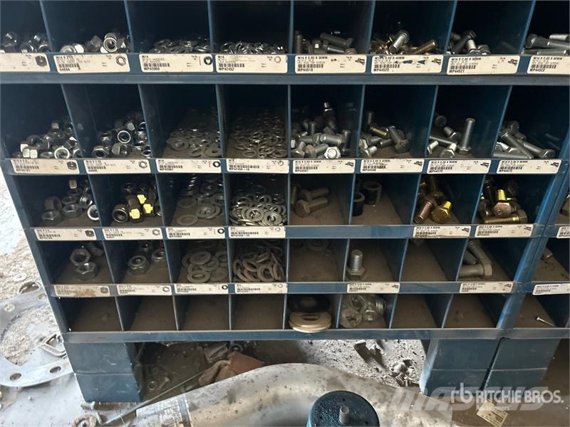 Quantity of Assorted Bolts/Assorted Lights 其他組件