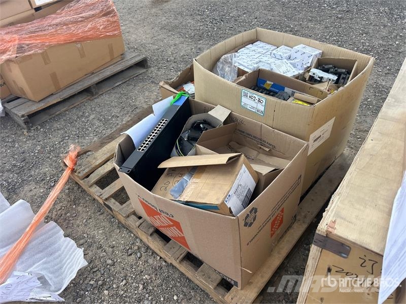 Quantity of Assorted Brand Electrical Breakers Drugi deli