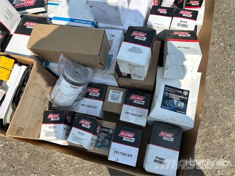 Quantity of Assorted Cabin/Air/Oil Filters Drugi deli