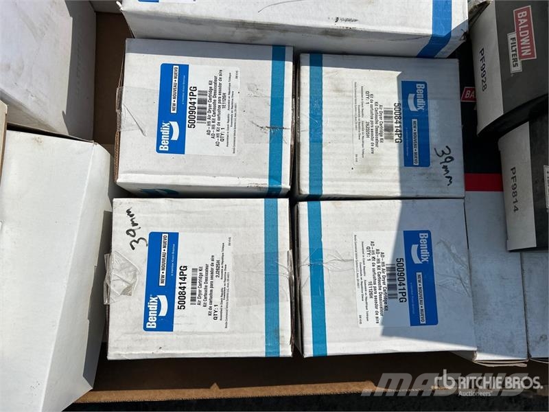 Quantity of Assorted Cabin/Air/Oil Filters Drugi deli