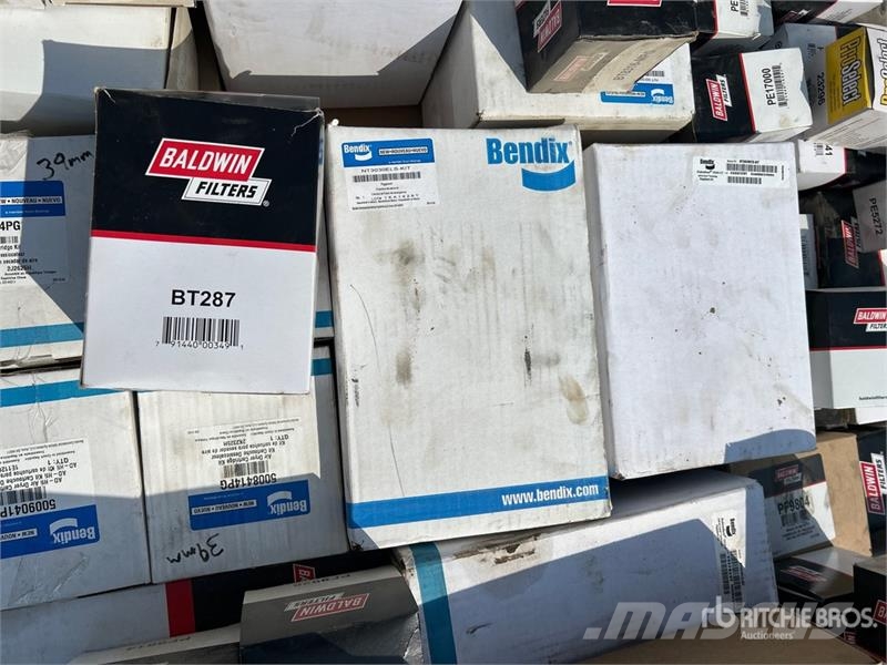 Quantity of Assorted Cabin/Air/Oil Filters Drugi deli
