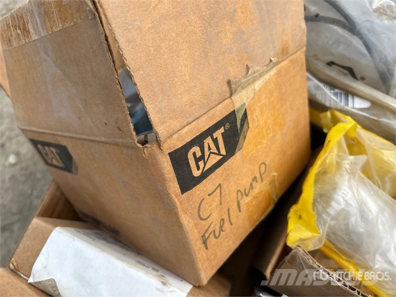 Quantity of Assorted CAT Parts Drugi deli