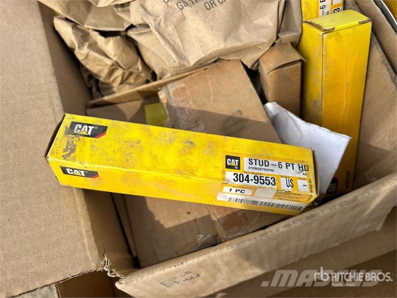 Quantity of Assorted CAT Parts Drugi deli
