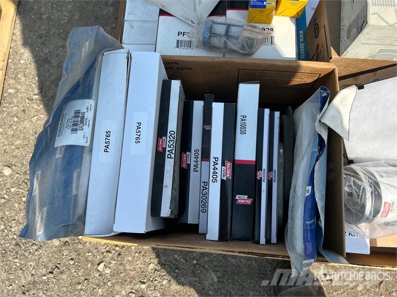 Quantity of Assorted Cabin/Air/Oil Filters Drugi deli