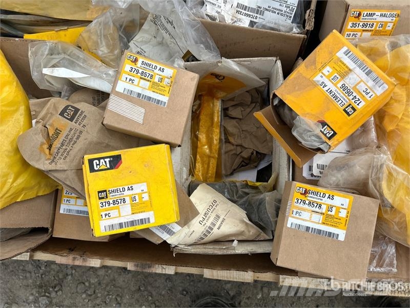 Quantity of Assorted CAT Parts Drugi deli