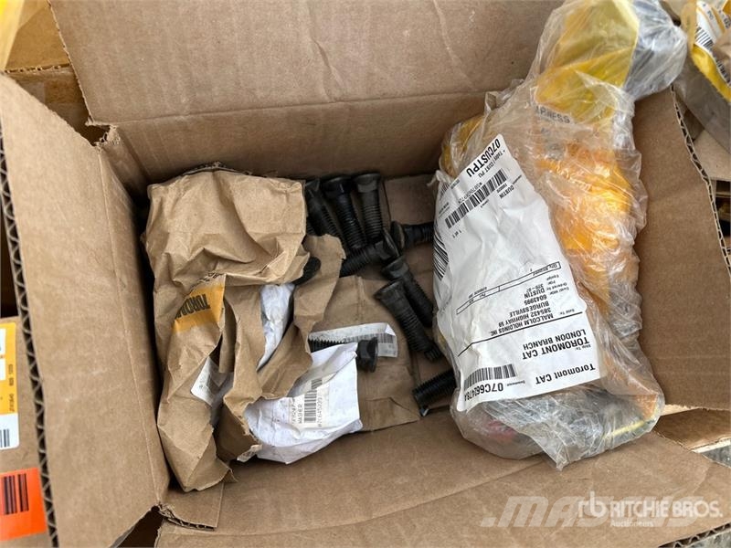 Quantity of Assorted CAT Parts Drugi deli