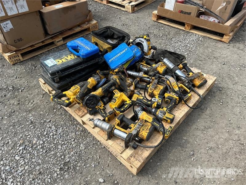  Quantity of Assorted Dewalt Power Tools Drugi deli