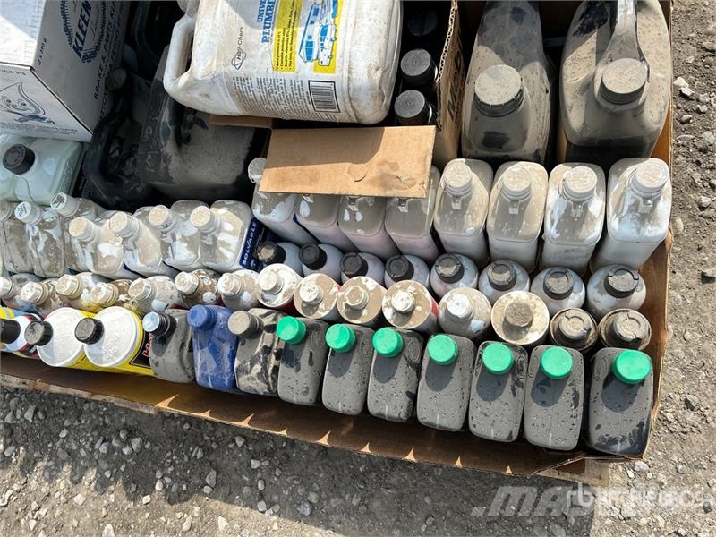 Quantity of Assorted Fluids Drugi deli