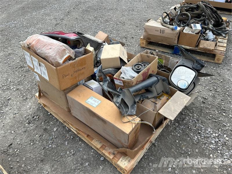 Quantity of Assorted Headlights, Mirror Brackets/M Drugi deli