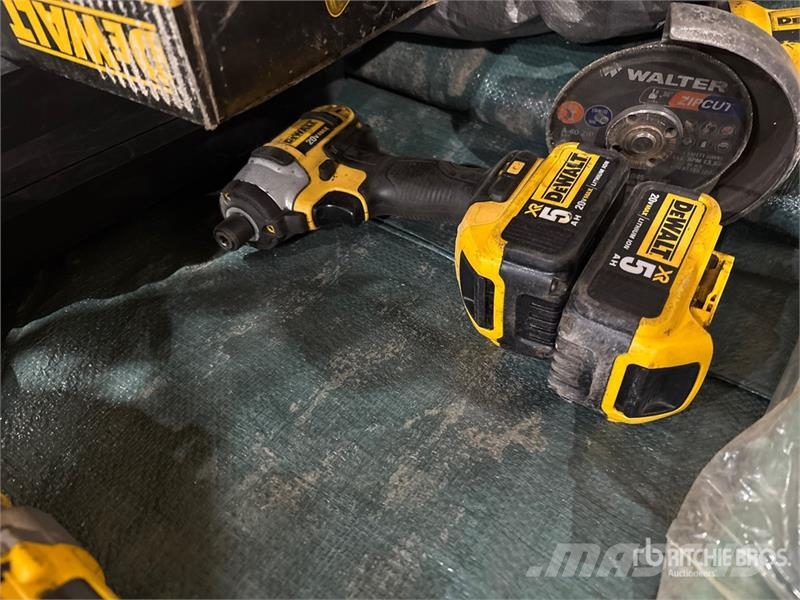 Quantity of Assorted Hand Tools Drugi deli