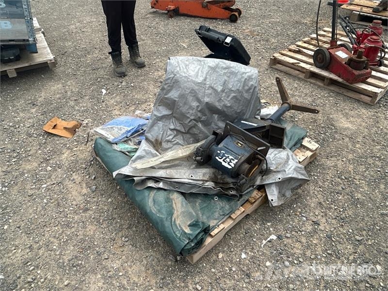 Quantity of Assorted Hand Tools Drugi deli