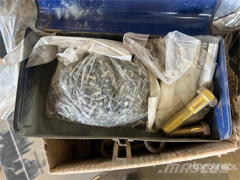 Quantity of Assorted Nuts, Bolts, Tyre Repair Kits Inne akcesoria