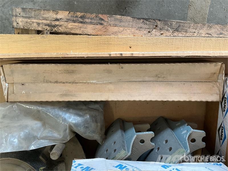 Quantity Of Assorted Parts Drugi deli
