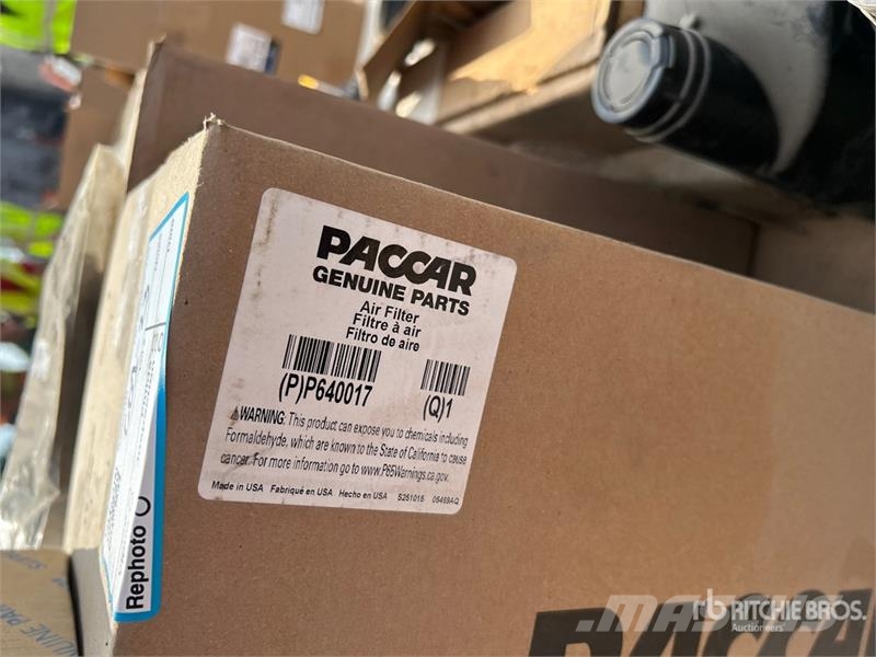  Quantity of Assorted Parts Drugi deli
