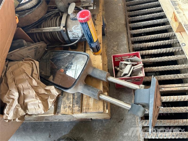  Quantity of Assorted Parts Other components