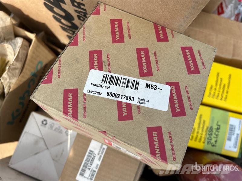 Quantity of Assorted Parts Drugi deli