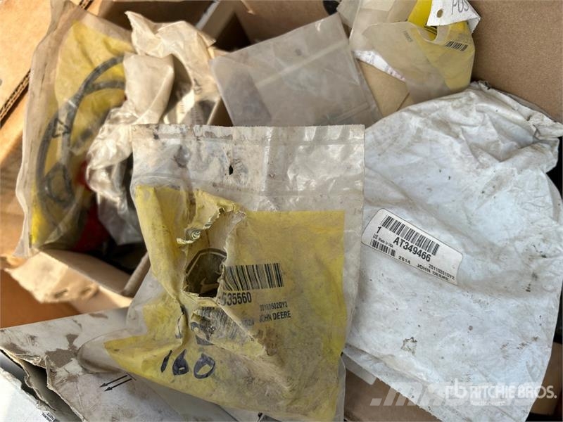  Quantity of Assorted Parts Drugi deli