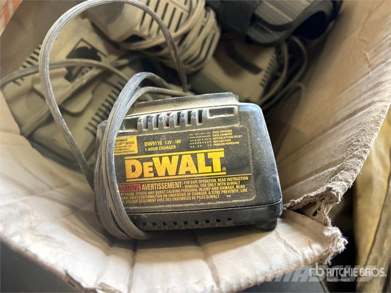 Quantity of Assorted Sockets, Drill Bits, Power To Inne akcesoria