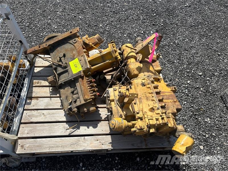 Quantity of Assorted Truck Engine Parts Transportes - Outros