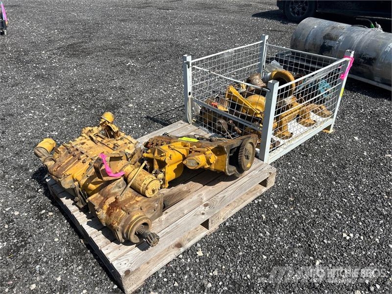 Quantity of Assorted Truck Engine Parts Transportes - Outros