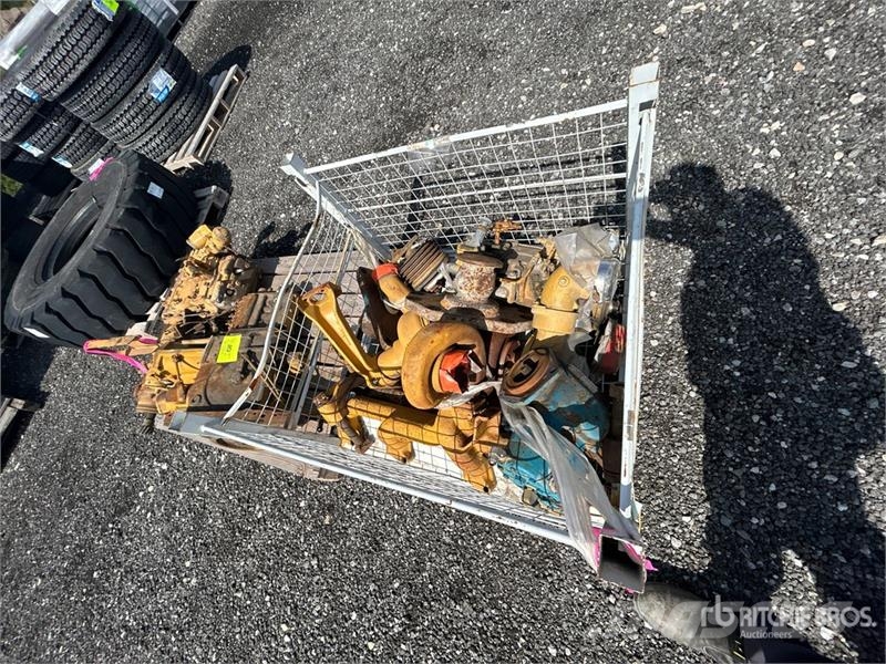 Quantity of Assorted Truck Engine Parts Transportes - Outros