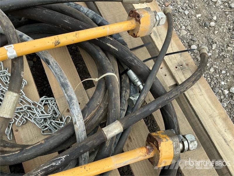 Quantity of Auxiliary Hydraulic Lines Drugi deli