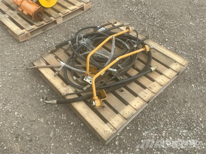 Quantity of Auxiliary Hydraulic Lines Drugi deli