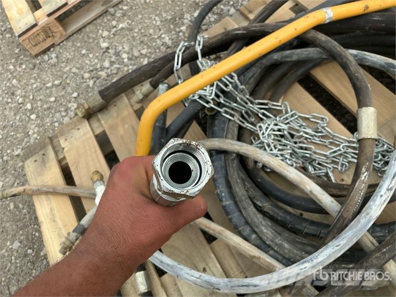 Quantity of Auxiliary Hydraulic Lines Drugi deli