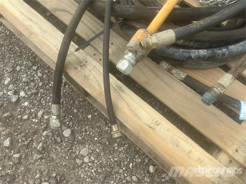 Quantity of Auxiliary Hydraulic Lines Drugi deli