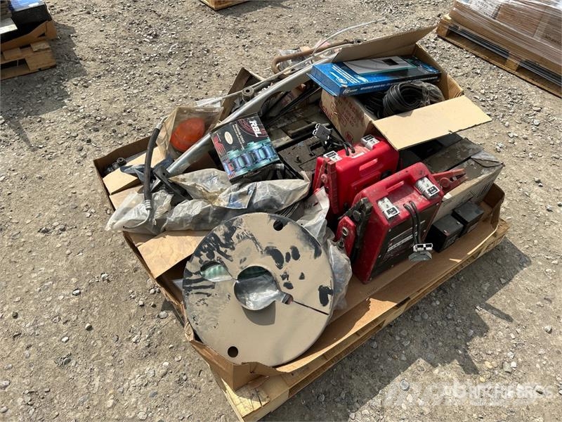 Quantity of Batteries/ Battery Boosters Drugi deli