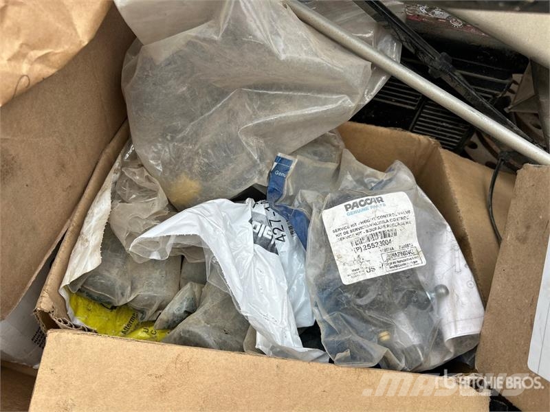 Quantity of Batteries/ Battery Boosters Drugi deli