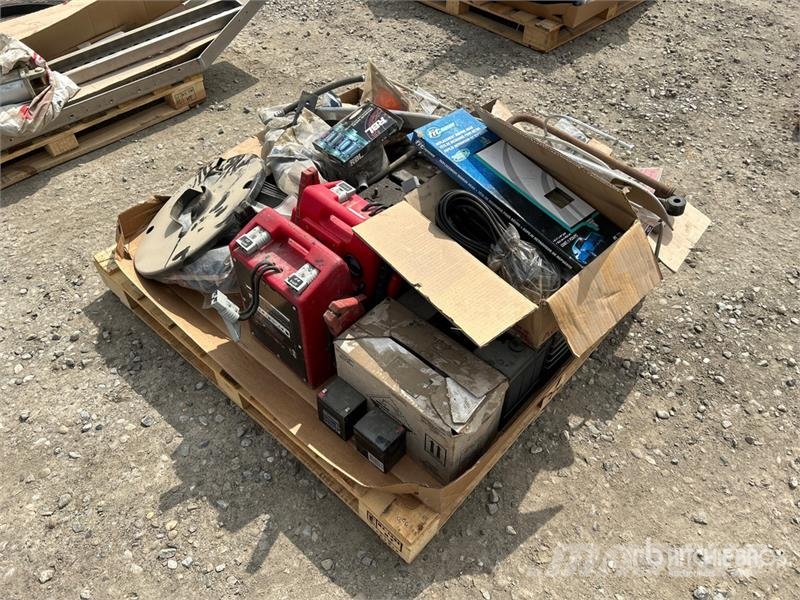Quantity of Batteries/ Battery Boosters Drugi deli