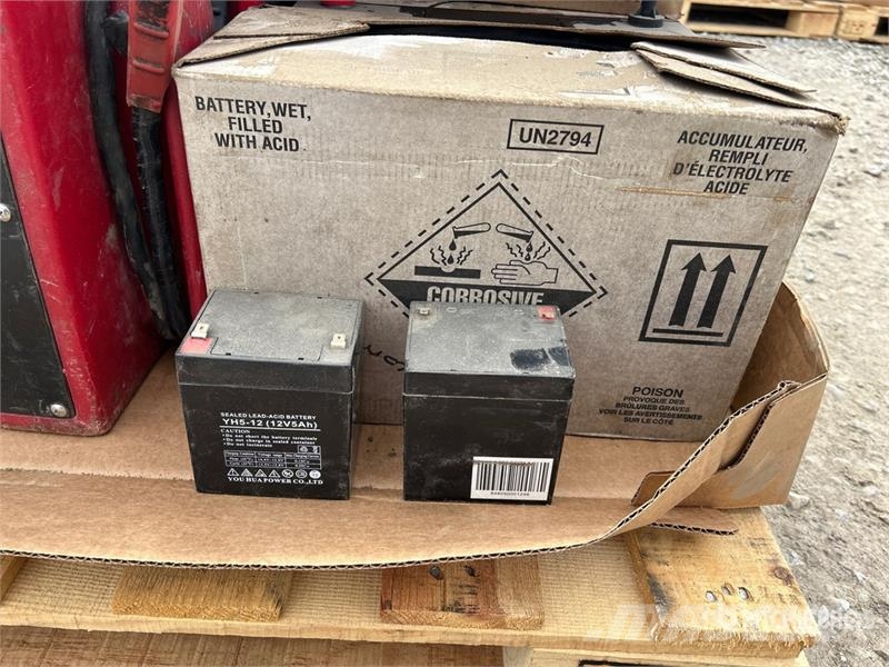 Quantity of Batteries/ Battery Boosters Drugi deli