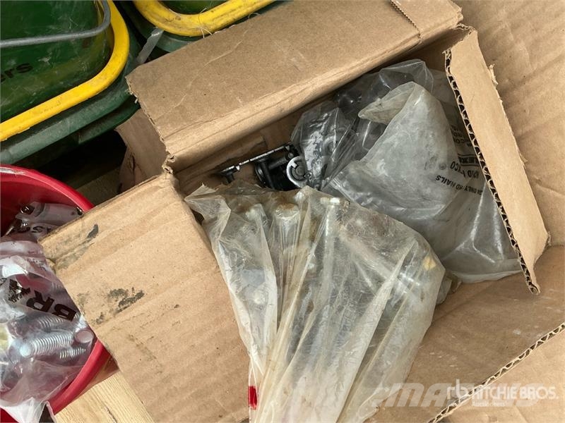 Quantity of Bearing Units and Truck Parts Transportes - Outros