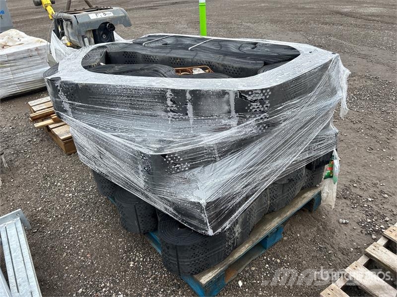 Quantity of Black Mesh Screening (Unused) Drugi deli