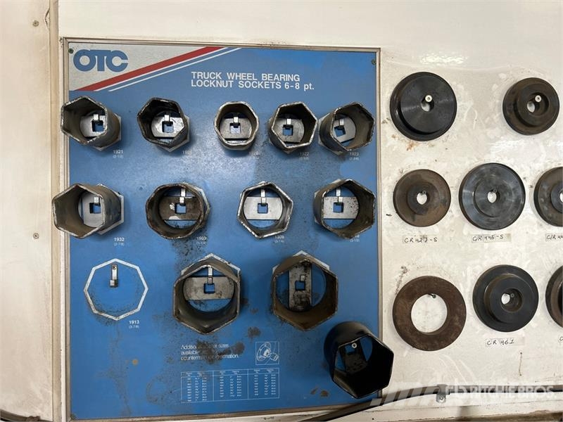 Quantity of Bolt Bin, Assorted Bolts, Washers, Nut Other components