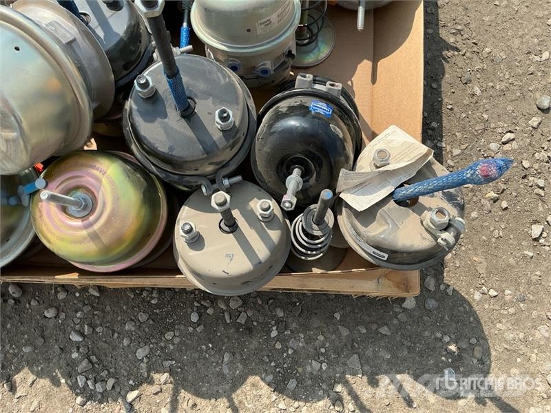  Quantity of Brake Chambers Drugi deli