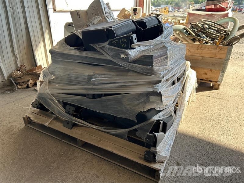 Quantity of Car Seats Ostale kargo komponente