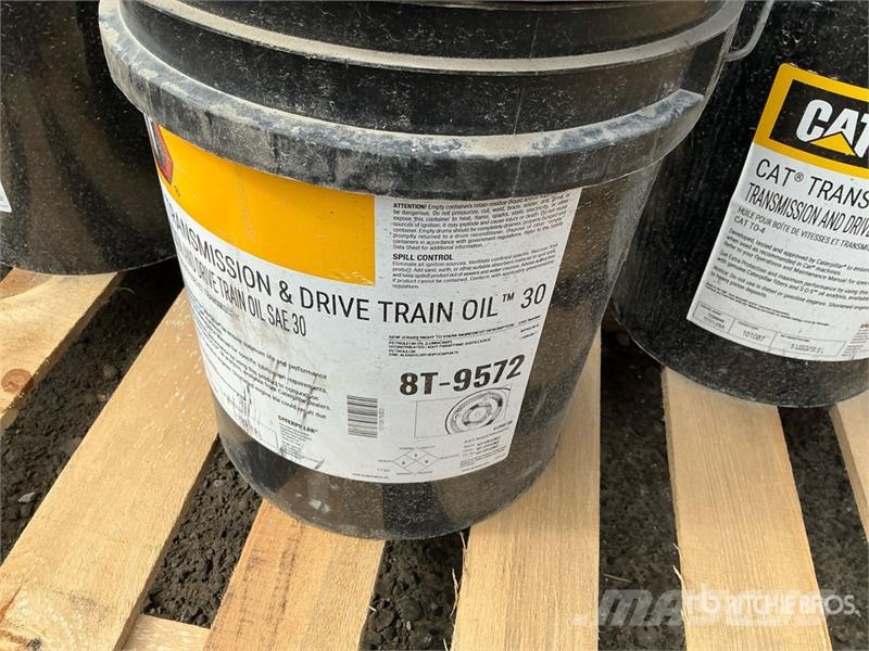 Quantity of Cat Transmission and Drivetrain Oil Inne akcesoria