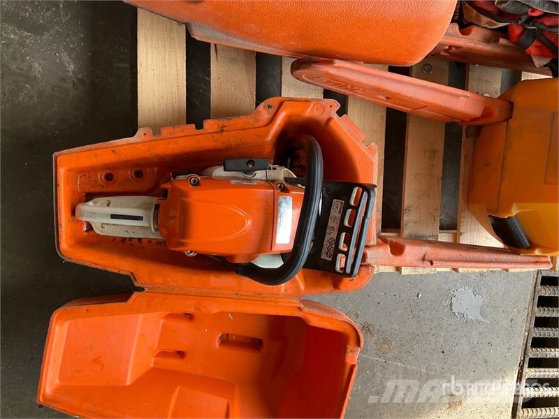 Quantity of Chainsaws, Of Emergency Warning Trian Drugi deli