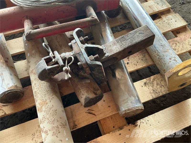 Quantity of Cylinder Metal Bars Other components
